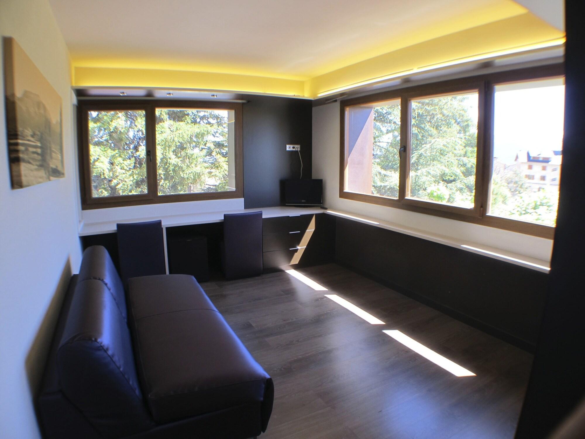 Hotel Mirador Lles Extérieur photo